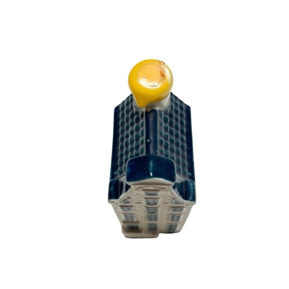 KLM Delft House by BOLS Amsterdam #38, Empty Liquid Is Evaporated - Picture 4 of 11